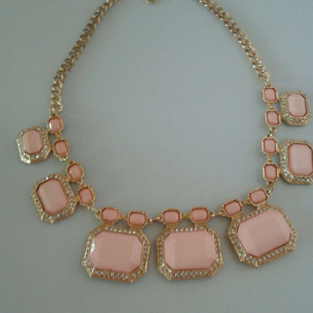 🌸Necklace - Picture 3 of 3